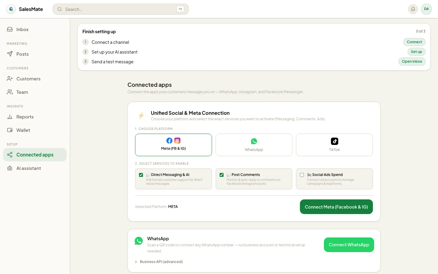 DilaCRM channel connection page for Meta, WhatsApp and TikTok with per-service checkboxes and QR WhatsApp pairing.