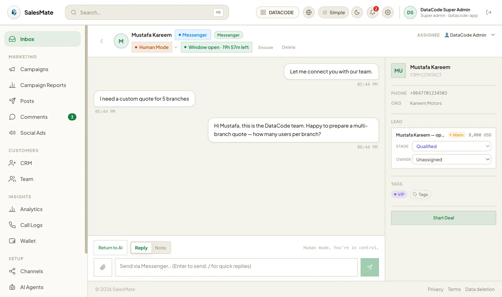 DilaCRM conversation view with a Messenger thread, CRM side panel, lead card and reply-window countdown.